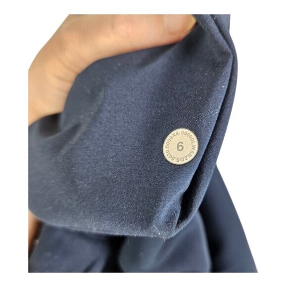 Lululemon On The Fly Jogger Women's Navy Blue Elastic waist cuffed hem size 6 - Picture 7 of 10